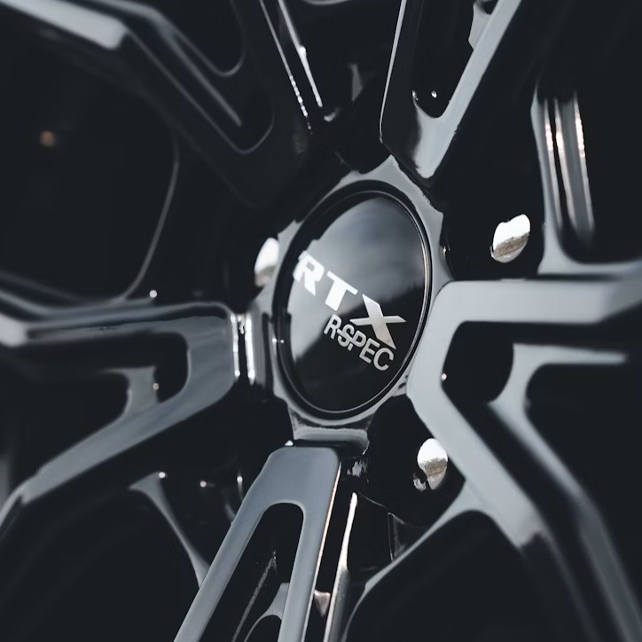 Up Close Photo of RTX R-Spec Wheel